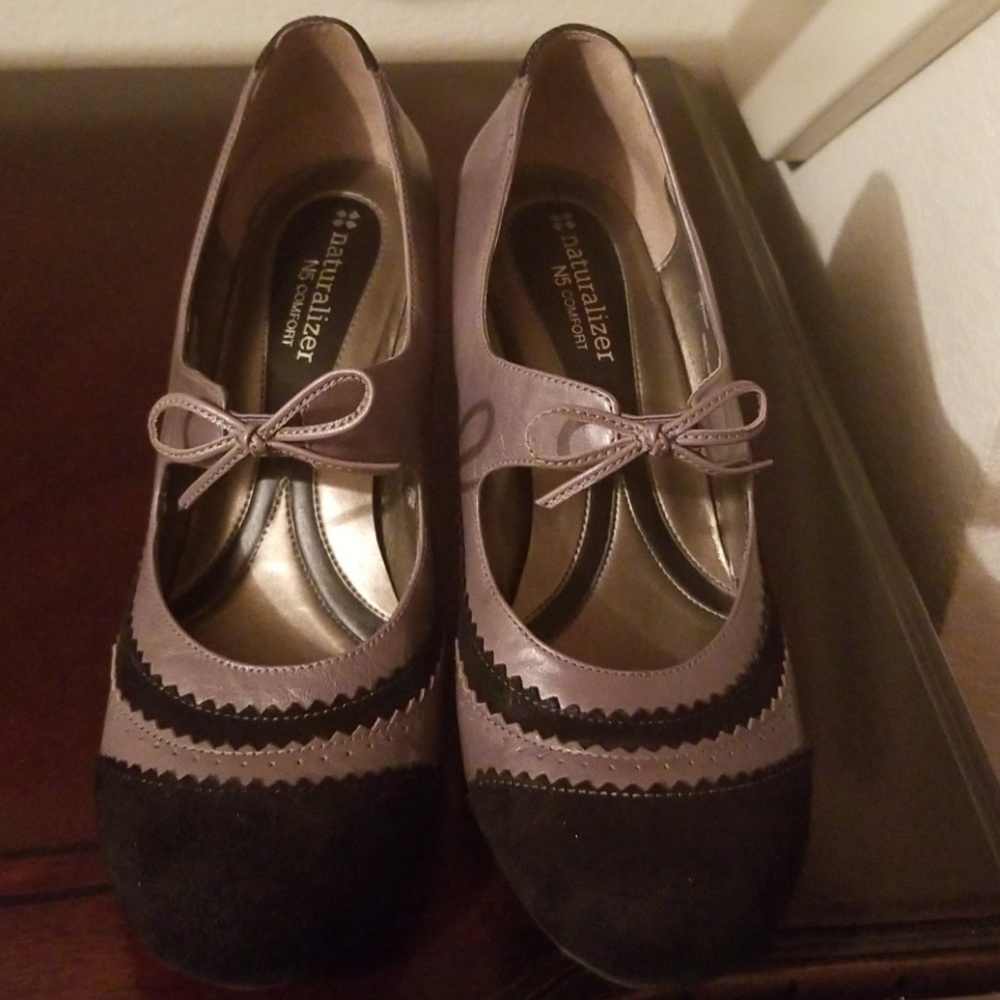 Shoes - Picture 3 of 3